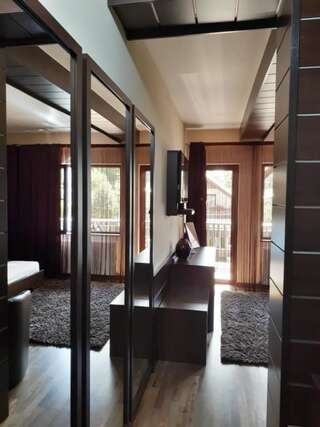 Курортные отели Complex Cochet Буштени Double Room with Free Pool Access - Vila 4-17